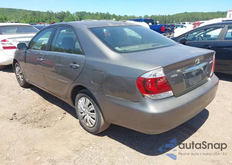 2005 Toyota Camry Std z USA, uszkodzony, nr VIN 4T1BE32K35U970060